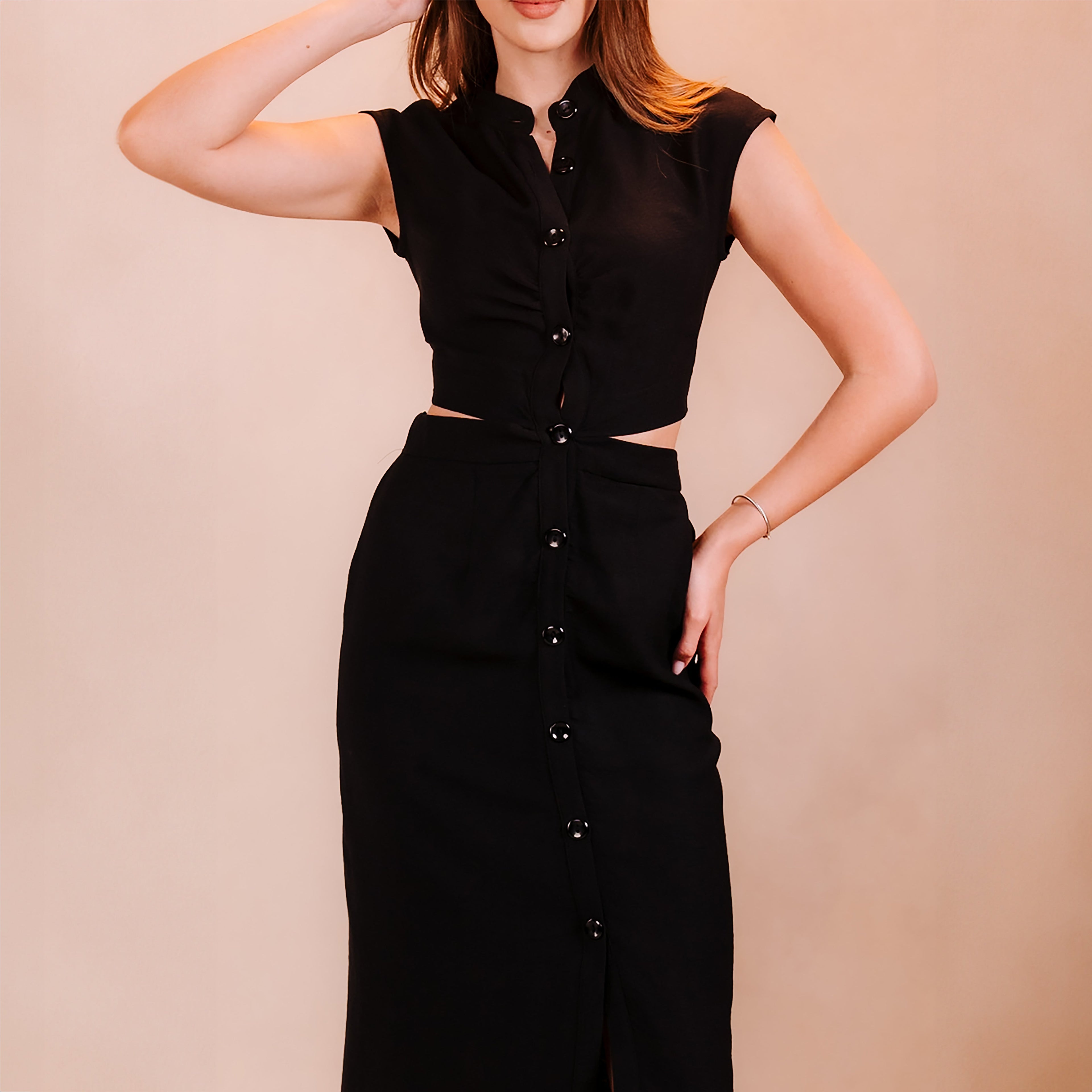 Half Sleeves Dress with Open Waist