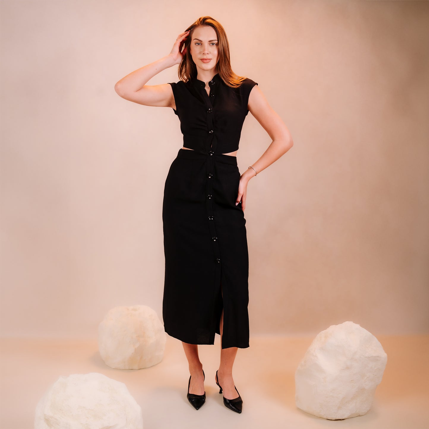 Half Sleeves Dress with Open Waist