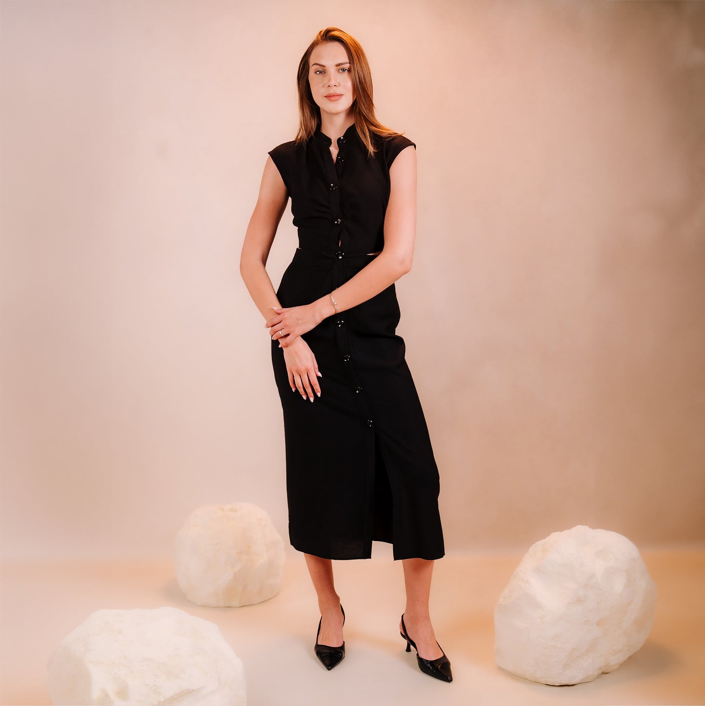 Half Sleeves Dress with Open Waist