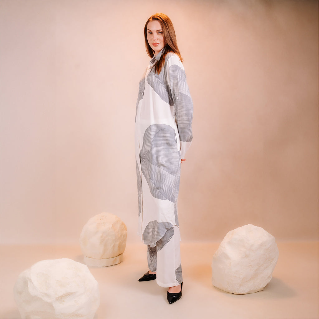 Statement Pattern Suit