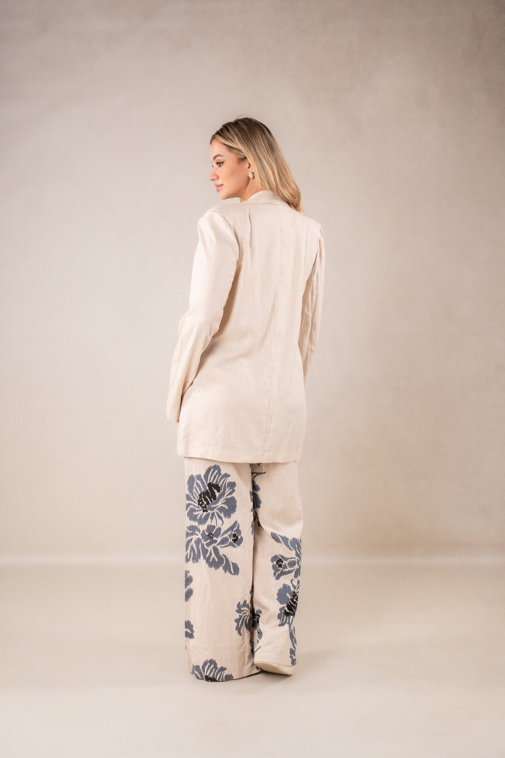 Willow Whispers Suit