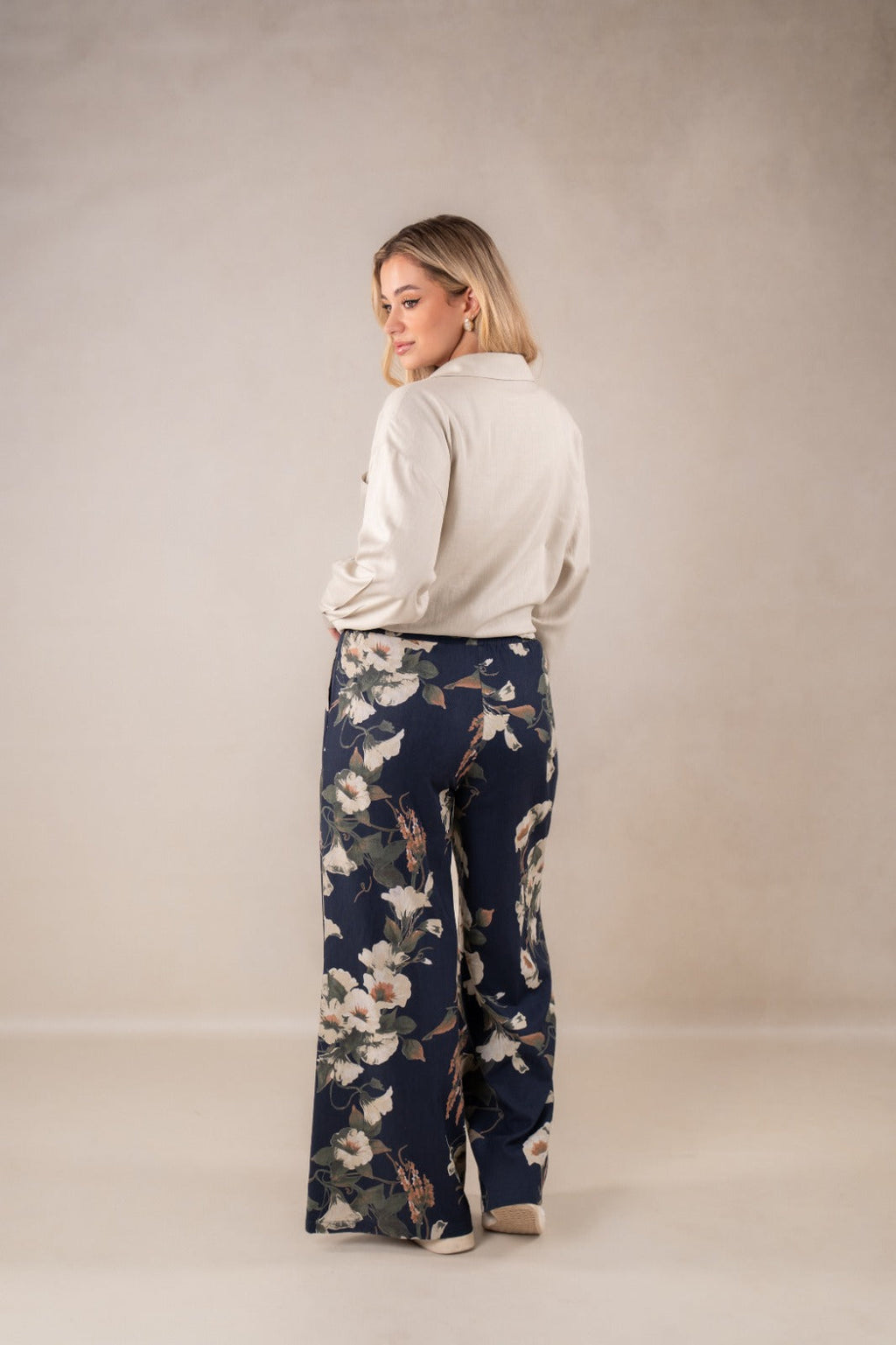 Tie-Front Lounge Set