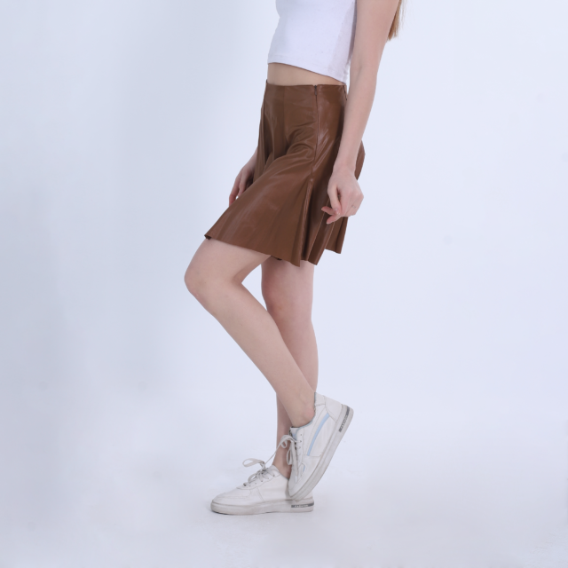 Short Leather Skirt - Image 5