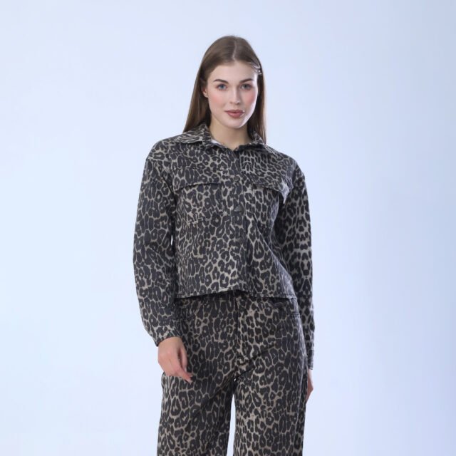 Tiger Jacket - Image 5