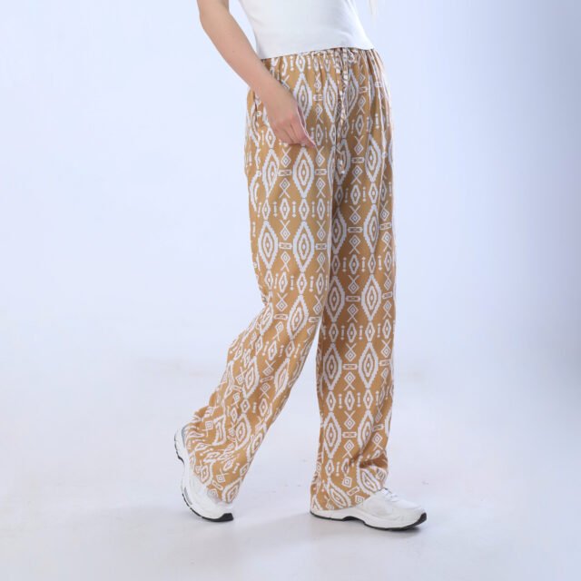 Bold Geometric Print Wide-Leg - Image 4