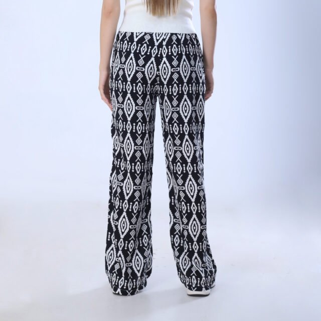 Bold Geometric Print Wide-Leg - Image 6