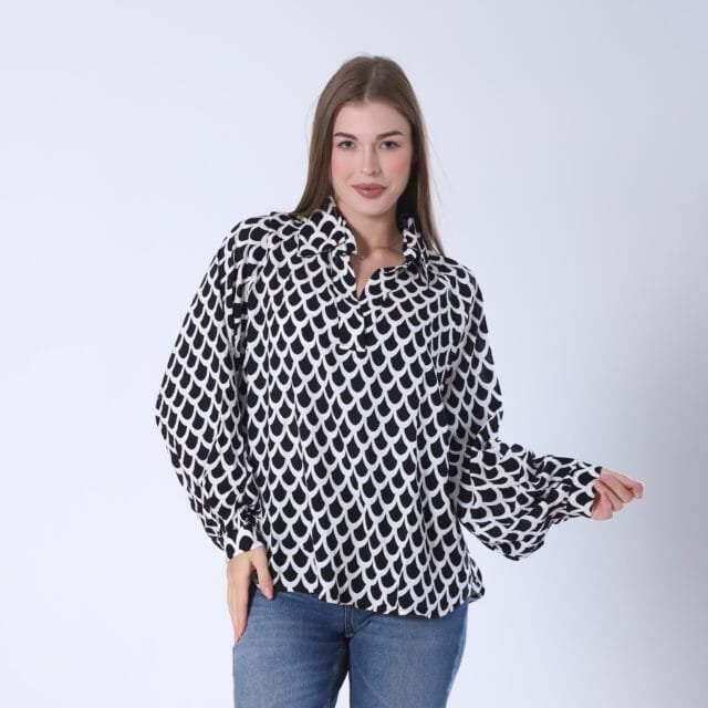 Bold Black and White Scale Print Blouse - Image 3