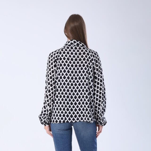 Bold Black and White Scale Print Blouse - Image 9