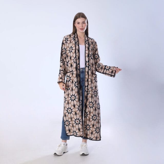 Vibrant Floral Kimono Cardigan - Image 3