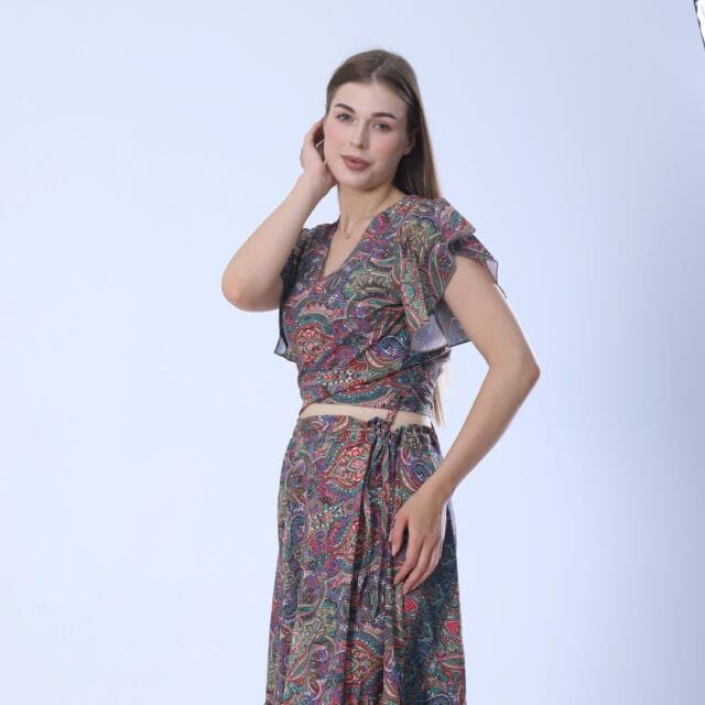 Vibrant Paisley Print Blouse - Image 3